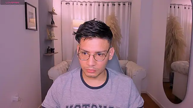 marcuswildx online show from February 11, 11:54 am