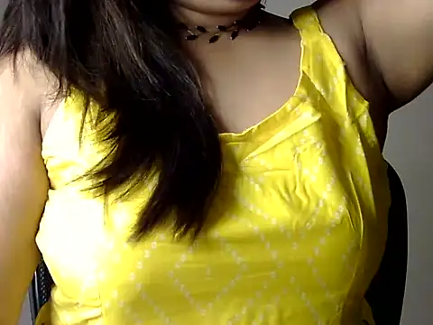 Aaliya02 online show from November 13, 7:45 am