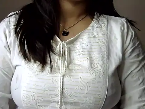 Aaliya02 online show from November 8, 1:58 pm