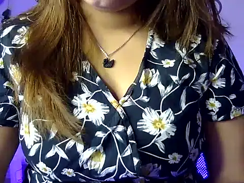 Aaliya02 online show from February 19, 3:58 am