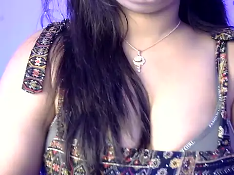 Aaliya02 online show from April 7, 10:11 pm