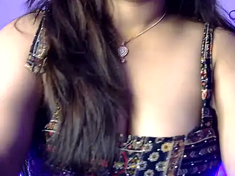 Aaliya02 online show from April 23, 10:11 am