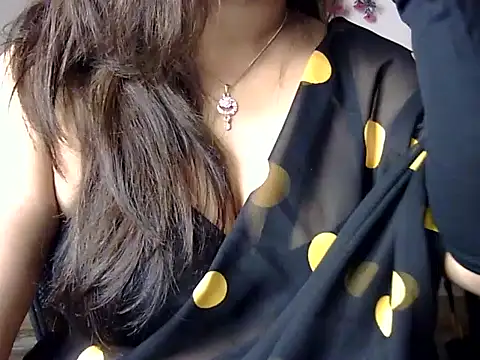 Aaliya02 online show from June 15, 2:34 am