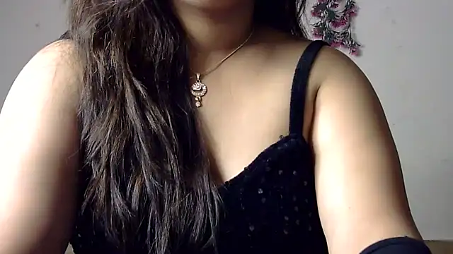 Aaliya02 online show from June 18, 10:42 am