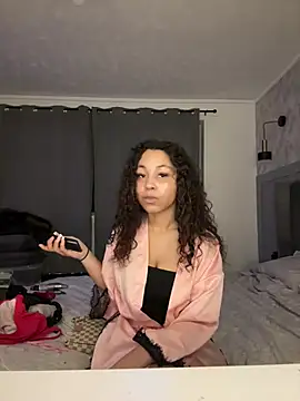 OliviaAshhh online show from April 2, 10:05 pm