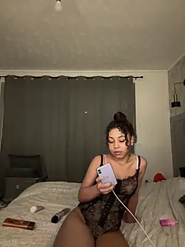 OliviaAshhh online show from April 19, 8:44 pm