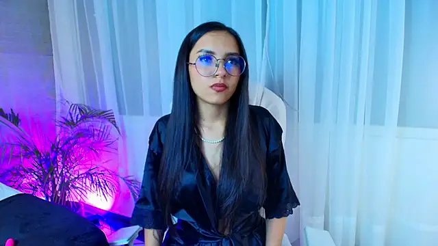 Snapshot of eimi_rosse18 chatting on October 22, 12:26 pm eimi rosse18 online show from October 22, 12:26 pm