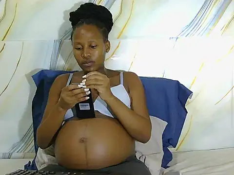 l4 love online show from October 8, 7:03 pm