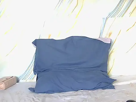 l4 love online show from October 14, 8:26 am