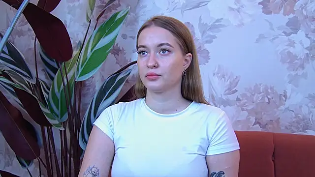 Snapshot of Eva_Haris chatting on September 29, 6:09 am Eva Haris online show from September 29, 6:09 am