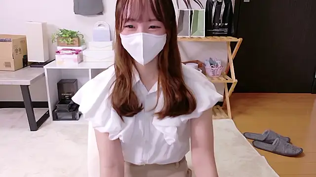 saku sakura  online show from September 25, 2:12 pm