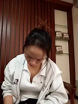 Snapshot of ___Dorry02___ chatting on October 31, 4:20 am Dorry02 online show from October 31, 4:20 am