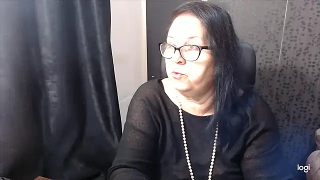 Snapshot of MissSanjanne chatting on October 5, 2:02 am MissSanjanne online show from October 5, 2:02 am