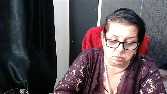 Snapshot of MissSanjanne chatting on February 1, 2:58 am MissSanjanne online show from February 1, 2:58 am