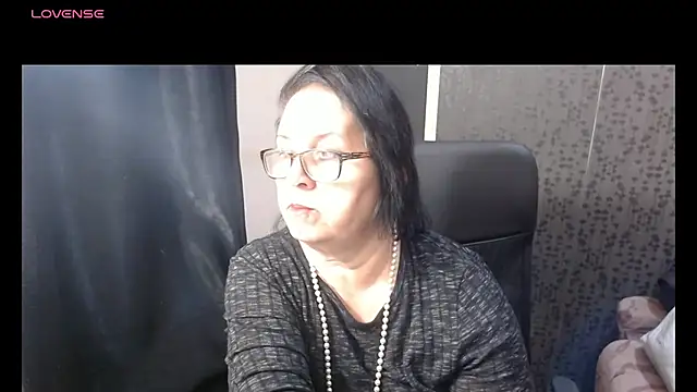 MissSanjanne online show from January 9, 8:05 pm