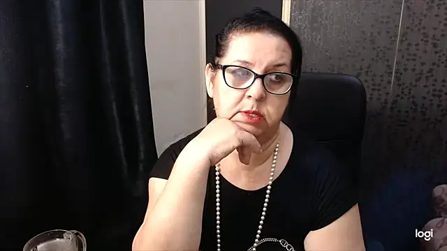 MissSanjanne online show from October 20, 6:15 am