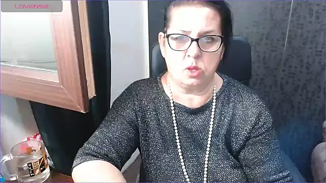 Snapshot of MissSanjanne chatting on September 16, 8:10 pm MissSanjanne online show from September 16, 8:10 pm