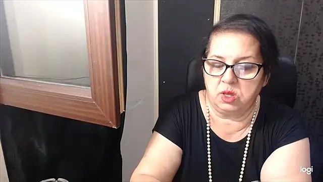 Snapshot of MissSanjanne chatting on September 20, 9:58 am MissSanjanne online show from September 20, 9:58 am