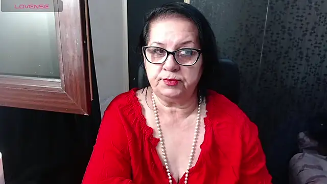Snapshot of MissSanjanne chatting on June 1, 9:25 pm MissSanjanne online show from June 1, 9:25 pm