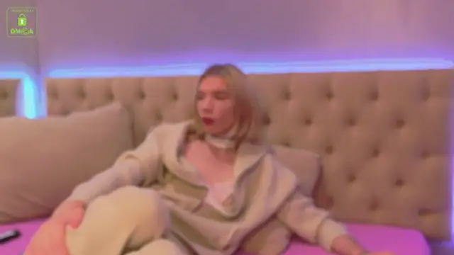 RobertDevine online show from October 16, 3:53 pm