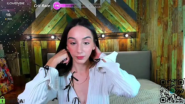 Snapshot of Elliizabeth chatting on October 22, 7:19 am Elliizabeth online show from October 22, 7:19 am
