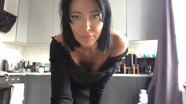 Snapshot of Veymoria chatting on October 2, 9:56 am Veymoria online show from October 2, 9:56 am