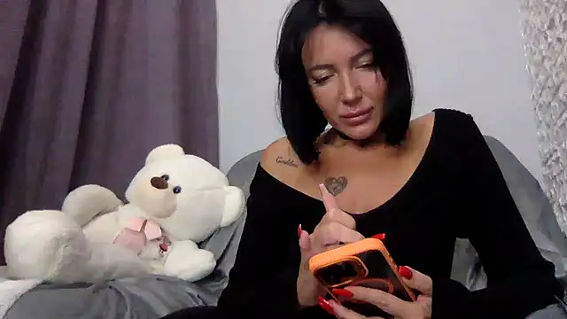 Snapshot of Veymoria chatting on October 4, 5:47 pm Veymoria online show from October 4, 5:47 pm