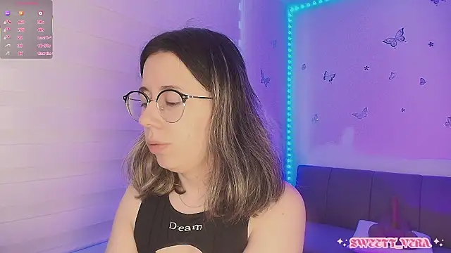 sweettvera online show from March 6, 1:06 pm