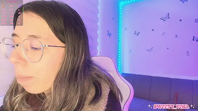 sweettvera online show from April 15, 4:22 pm