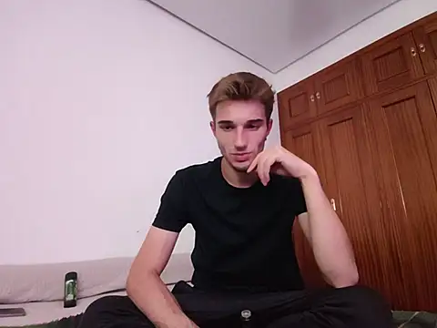 Snapshot of jorgeereyy chatting on October 10, 4:41 pm jorgeereyy online show from October 10, 4:41 pm
