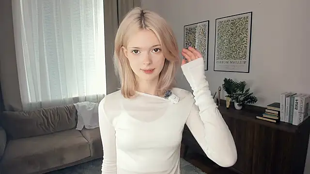 LaureMestler online show from October 2, 8:40 am