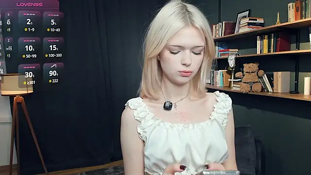 LaureMestler online show from January 14, 9:24 am