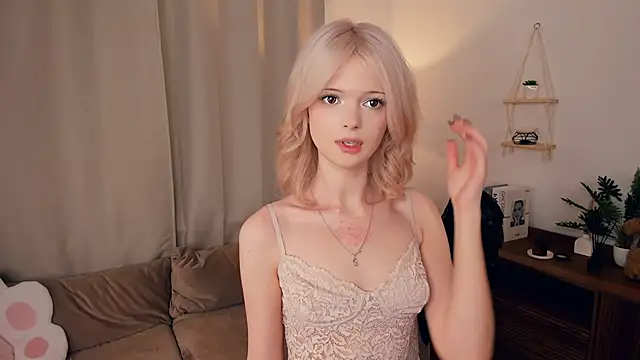 LaureMestler online show from February 19, 9:17 am