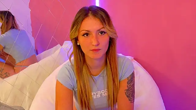 Snapshot of Anaayss_ chatting on September 30, 4:51 am Anaayss online show from September 30, 4:51 am