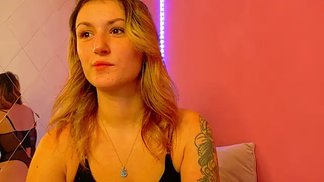 Anaayss  online show from November 10, 5:56 am