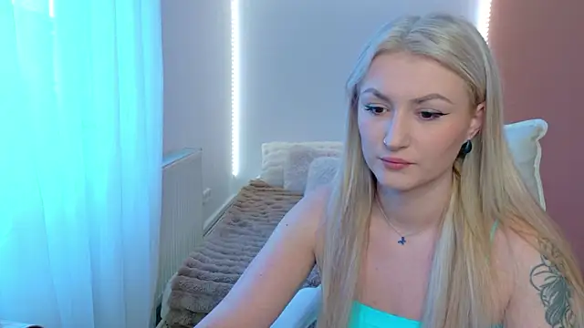 Anaayss  online show from March 20, 5:41 am