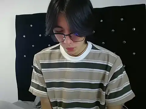 Snapshot of Matti_Mendez_ chatting on July 4, 4:11 pm Matti Mendez online show from July 4, 4:11 pm