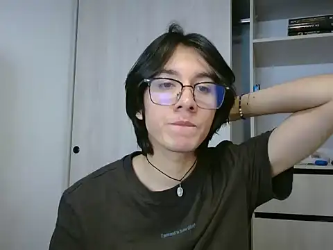 Snapshot of Matti_Mendez_ chatting on July 10, 5:57 pm Matti Mendez online show from July 10, 5:57 pm