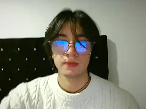 Snapshot of Matti_Mendez_ chatting on June 11, 1:49 am Matti Mendez online show from June 11, 1:49 am