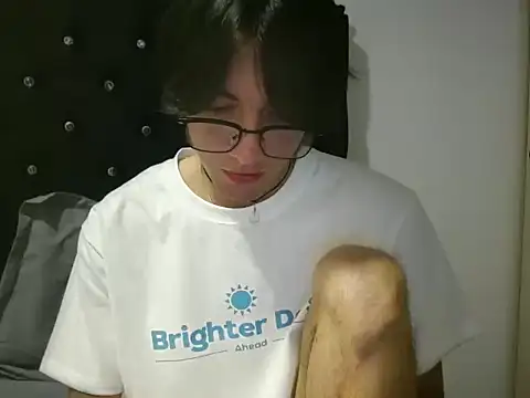 Snapshot of Matti_Mendez_ chatting on June 20, 12:37 am Matti Mendez online show from June 20, 12:37 am