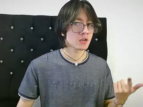 Snapshot of Matti_Mendez_ chatting on July 9, 3:55 pm Matti Mendez online show from July 9, 3:55 pm