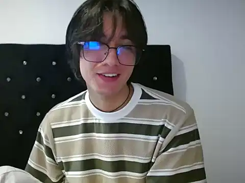 Snapshot of Matti_Mendez_ chatting on June 11, 8:39 pm Matti Mendez online show from June 11, 8:39 pm