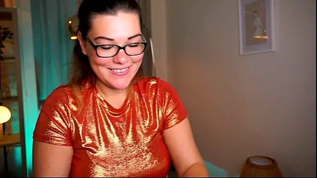 mrs fllowerr online show from October 28, 8:30 pm