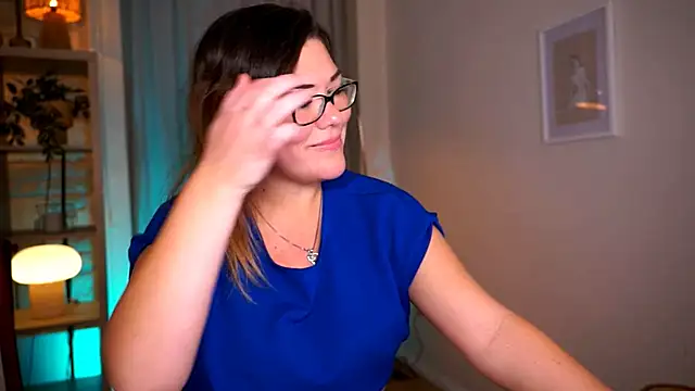 mrs fllowerr online show from November 6, 5:17 pm