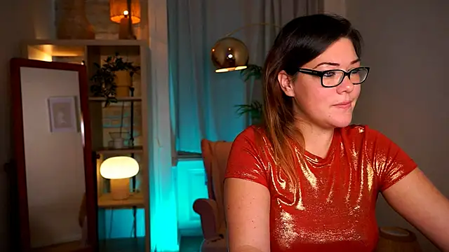 mrs fllowerr online show from December 4, 5:01 pm