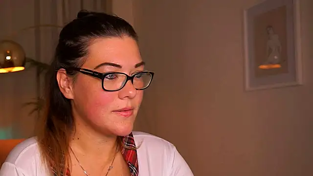 mrs fllowerr online show from October 23, 5:11 pm