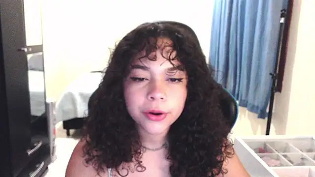 sweetamy326 online show from March 5, 10:16 pm