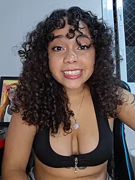 Snapshot of sweetamy326 chatting on June 4, 10:25 pm sweetamy326 online show from June 4, 10:25 pm