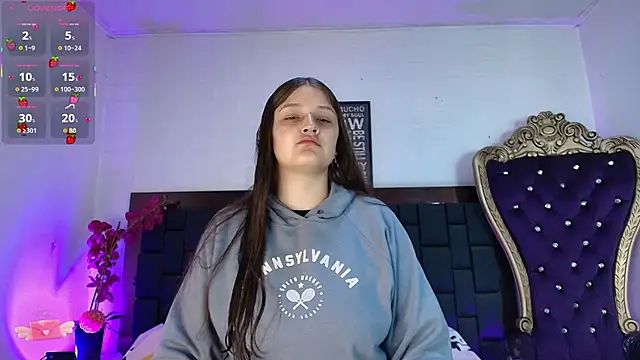 Krystal Heartss online show from January 14, 1:04 pm