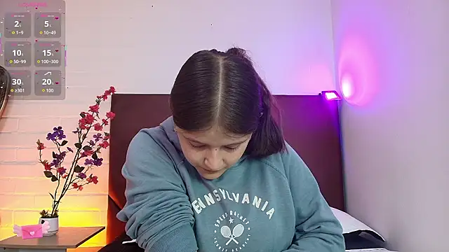 Krystal Heartss online show from March 5, 1:08 pm